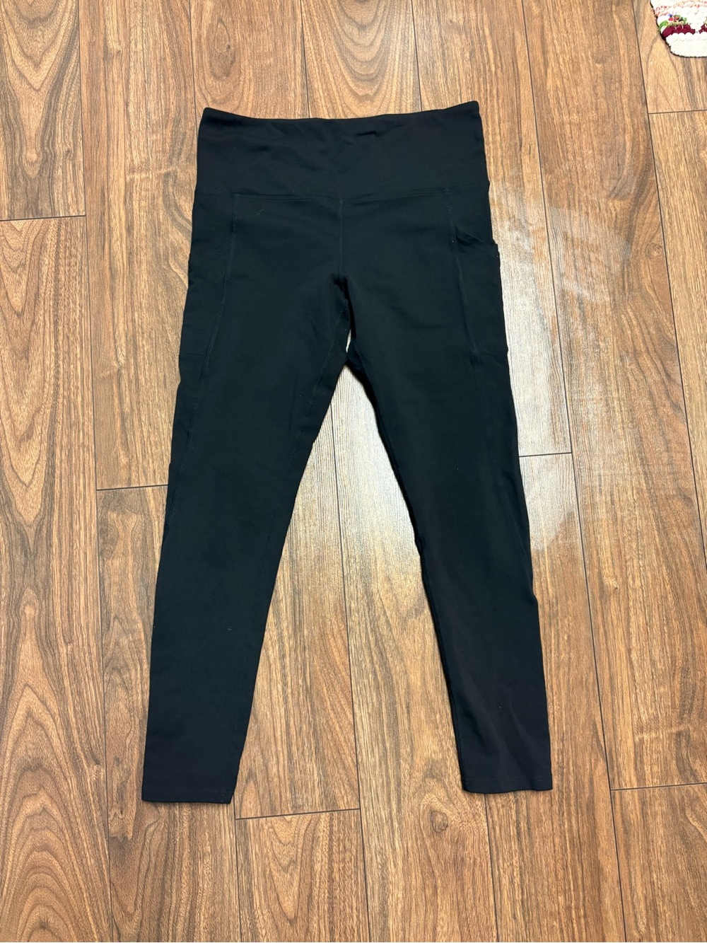 Tuff Athletics Black High-Waist Leggings with Side Pockets